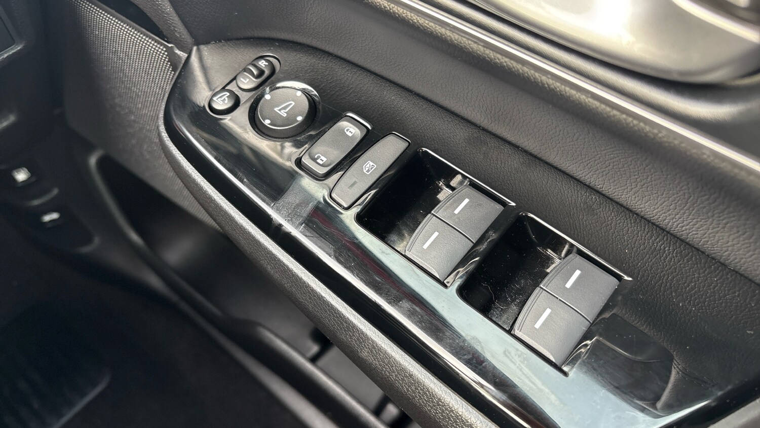 Used Honda CR-V 2023 for sale - 76542766: Photo 24