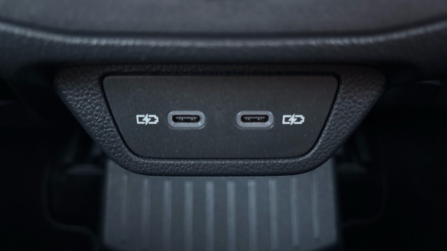 Used Volkswagen T-Roc 2025 for sale - 76860209: Photo 21