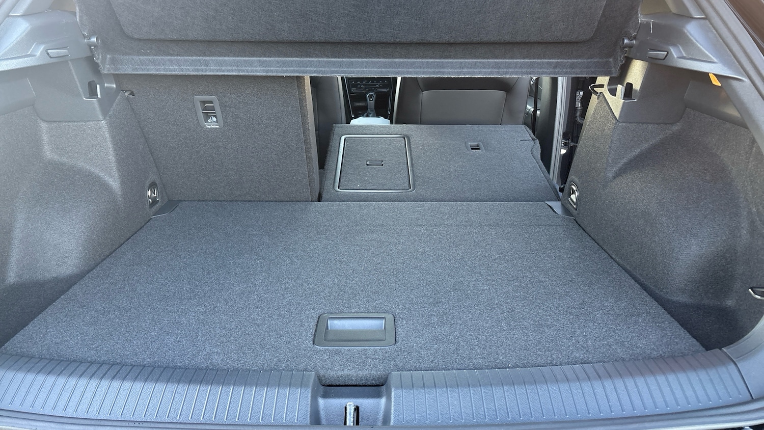 Used Volkswagen T-Roc 2025 for sale - 76860209: Photo 29