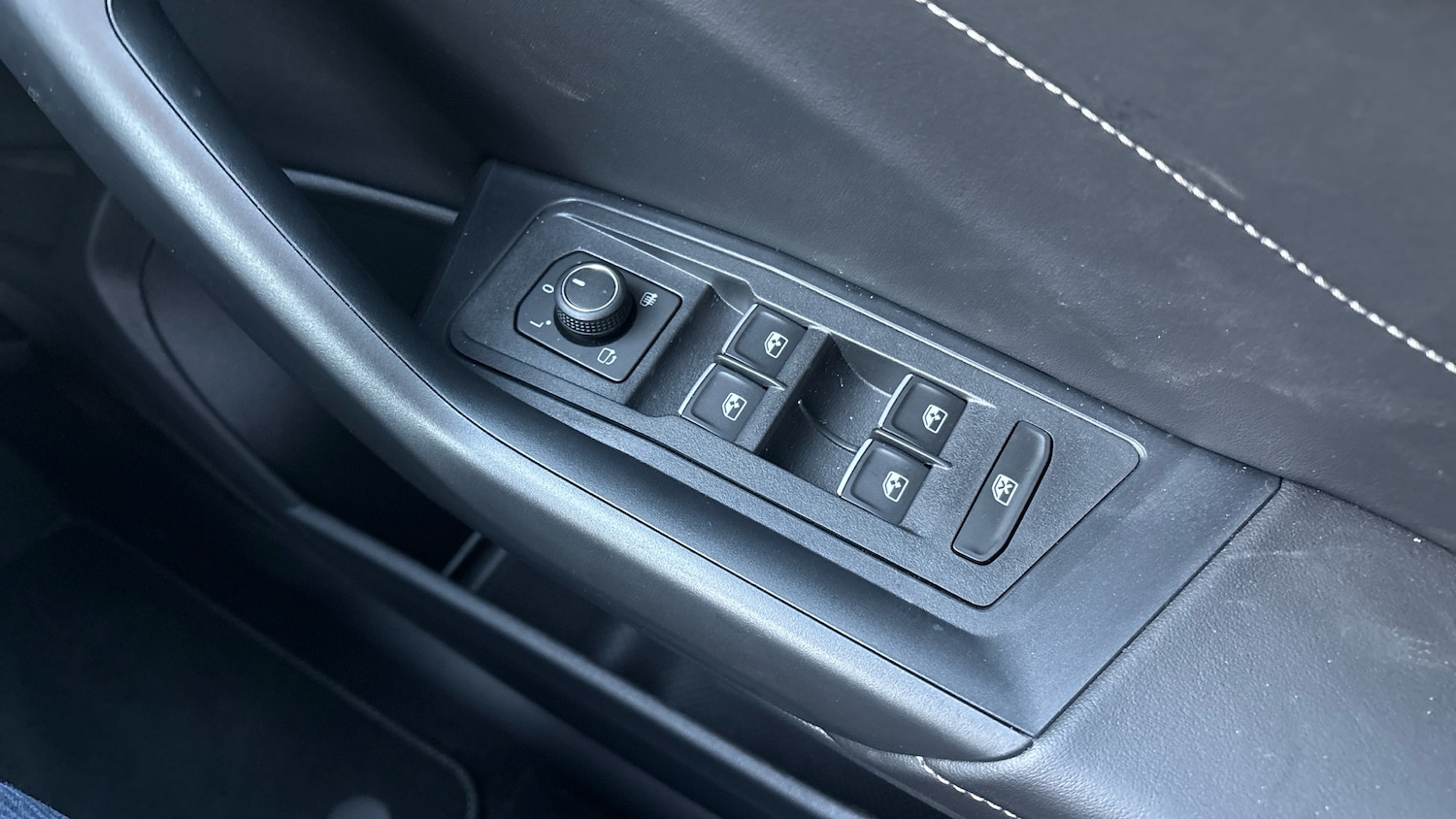 Used Volkswagen T-Roc 2025 for sale - 76860209: Photo 32