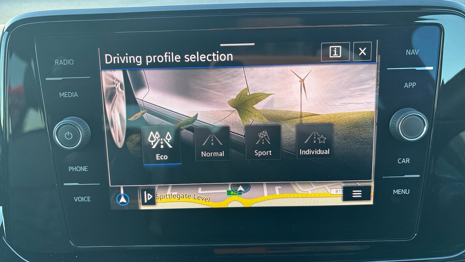 Used Volkswagen T-Roc 2025 for sale - 76860209: Photo 40