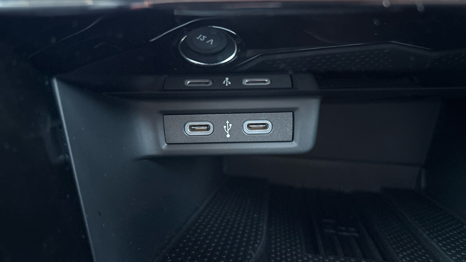 Used Volkswagen T-Roc 2025 for sale - 76860209: Photo 41