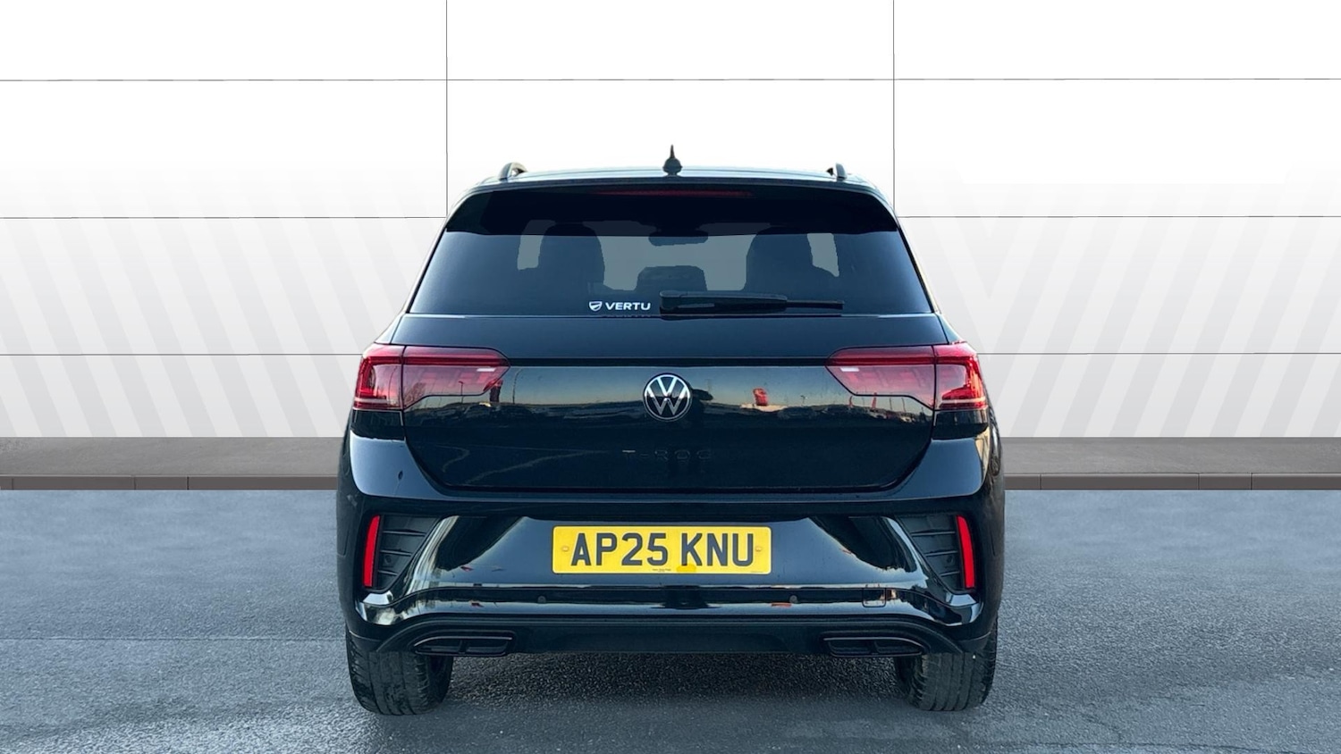 Used Volkswagen T-Roc 2025 for sale - 76860209: Photo 6