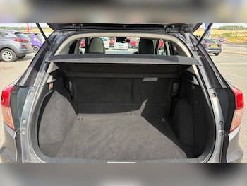 Used Honda HR-V 2015 for sale - 79357382: Photo
