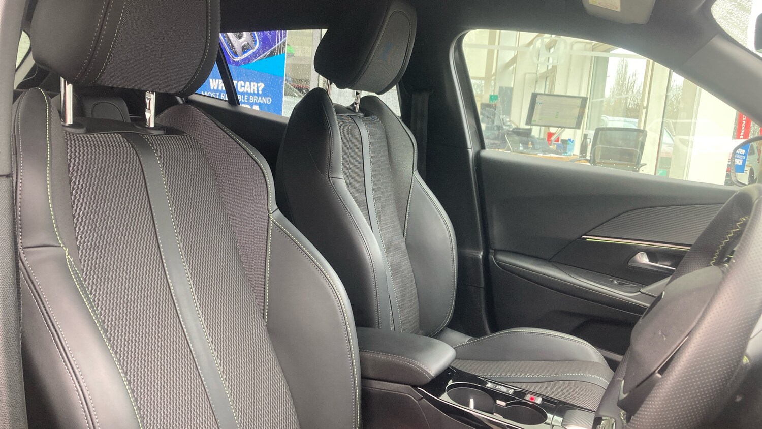 Used Peugeot 2008 2024 for sale - 77675318: Photo 32