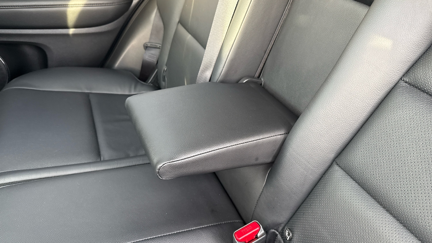 Used Honda HR-V 2019 for sale - 76860205: Photo 24