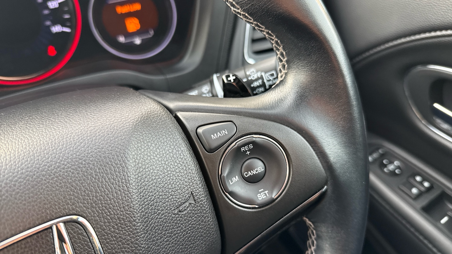 Used Honda HR-V 2019 for sale - 76860205: Photo 35