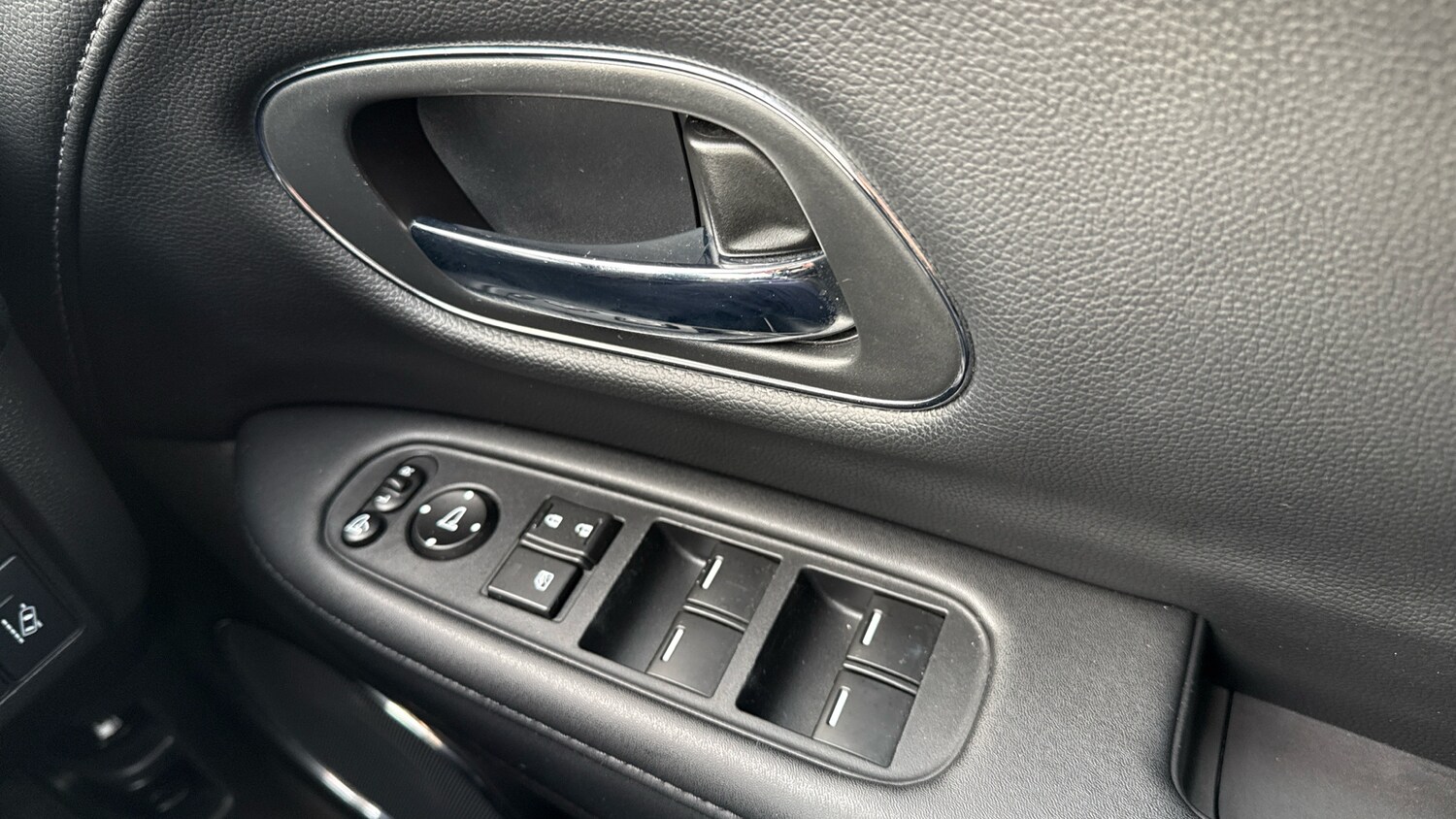 Used Honda HR-V 2019 for sale - 76860205: Photo 38