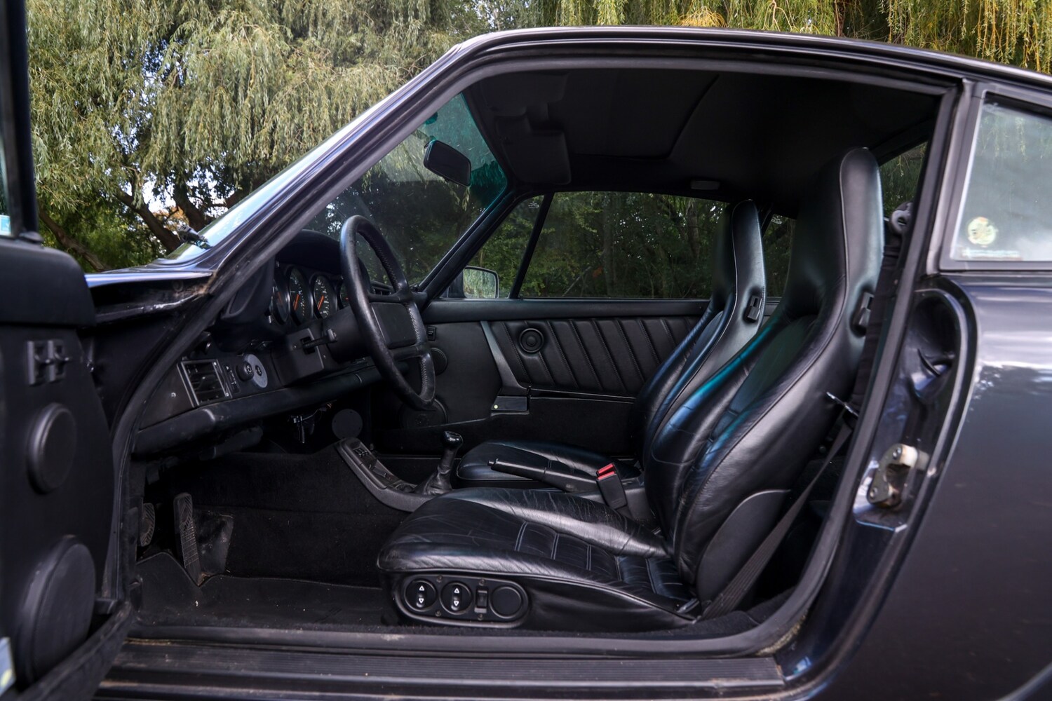 Used Porsche 911 1990 for sale - 76382607: Photo 28