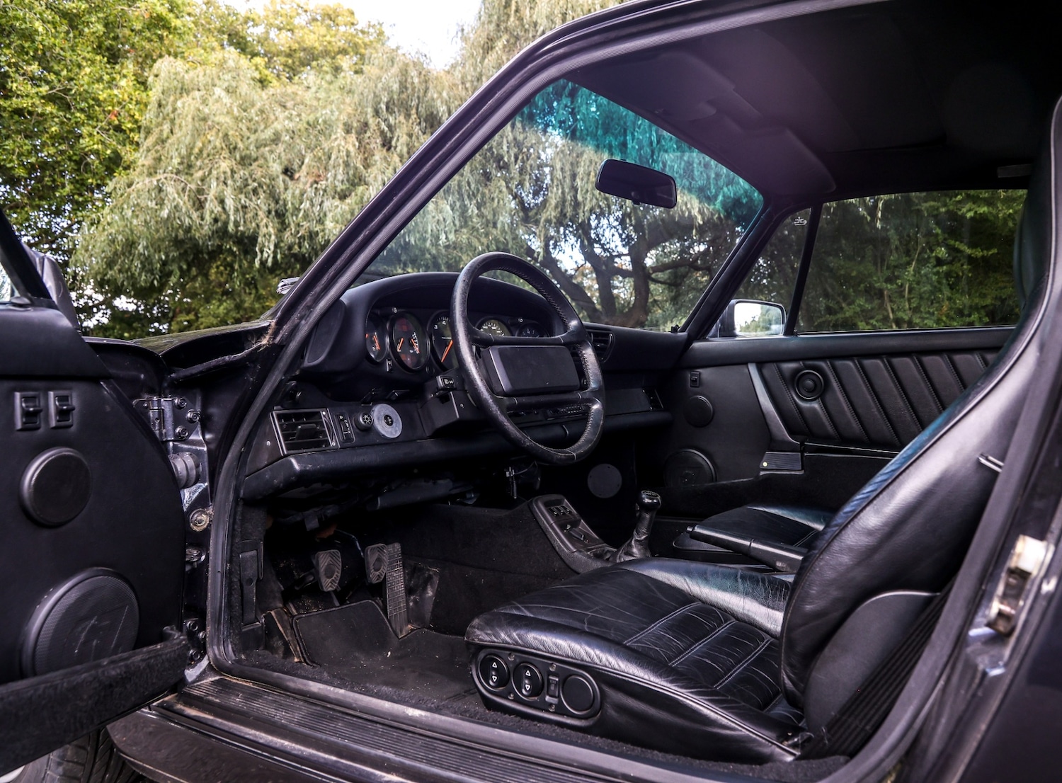 Used Porsche 911 1990 for sale - 76382607: Photo 32