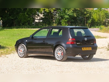 Used Volkswagen Golf 2002 for sale - 79055003: Photo