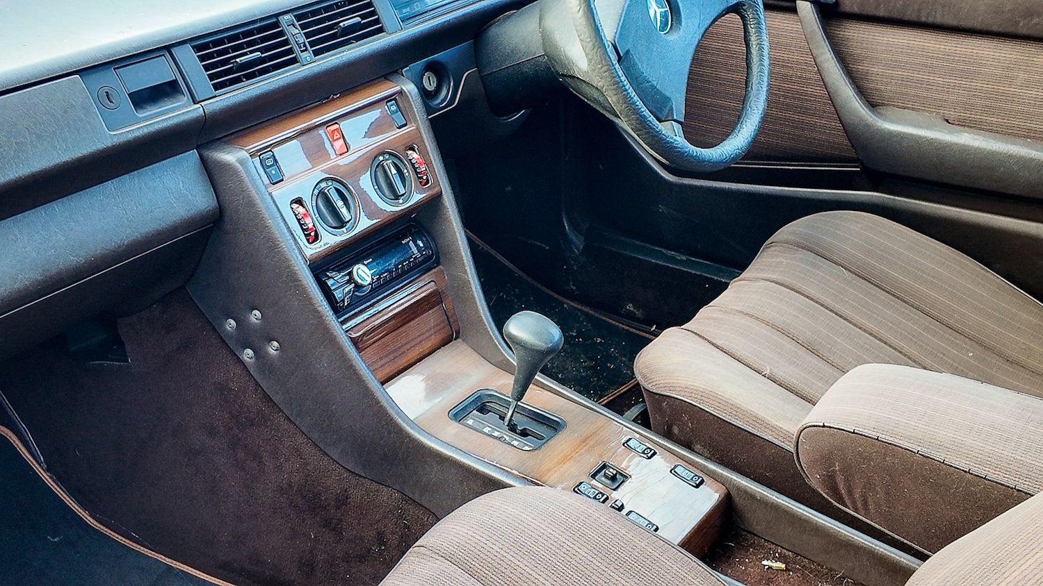 Used Mercedes-Benz C Class 1987 for sale - 77579805: Photo 11