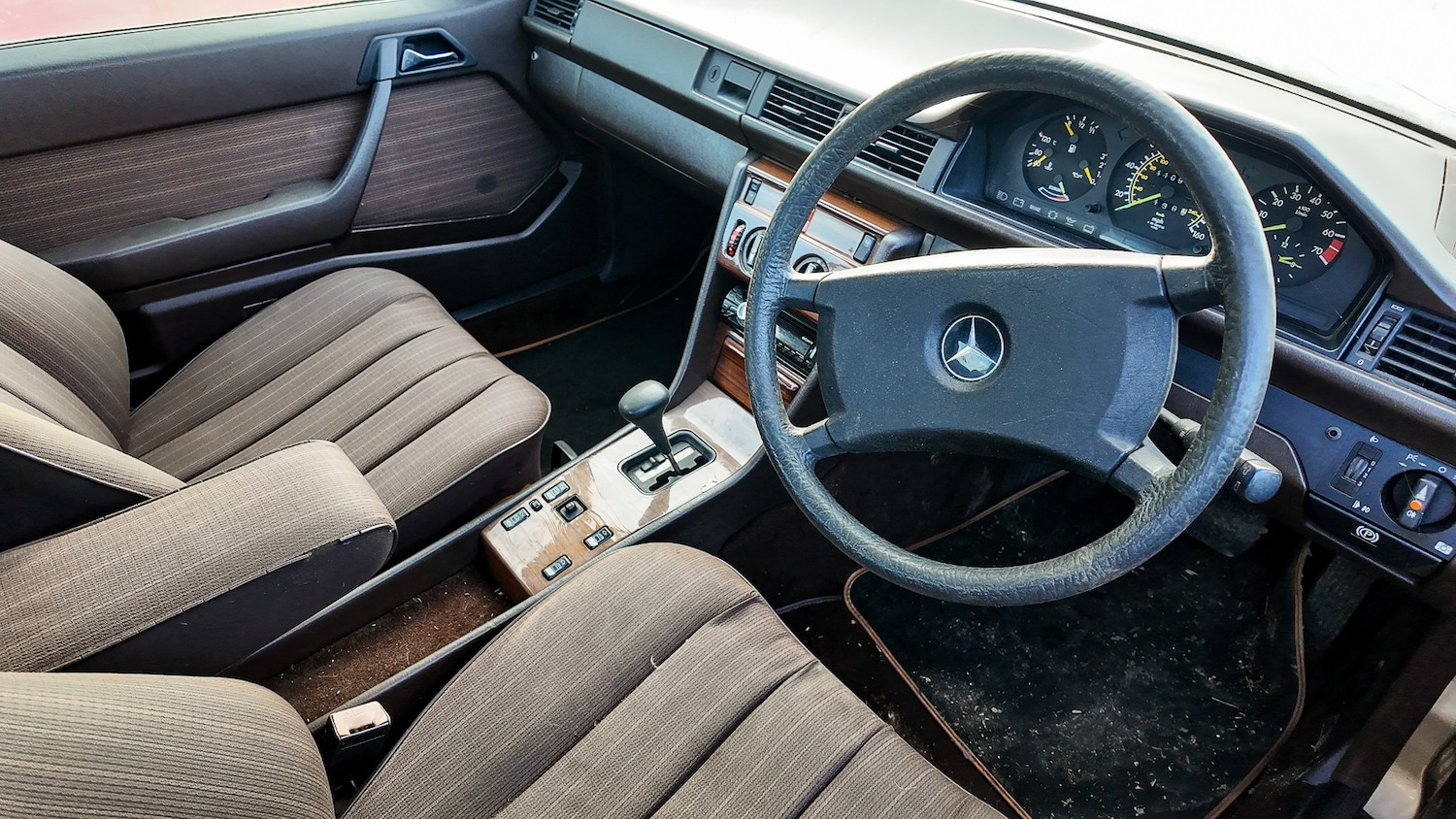 Used Mercedes-Benz C Class 1987 for sale - 77579805: Photo 37