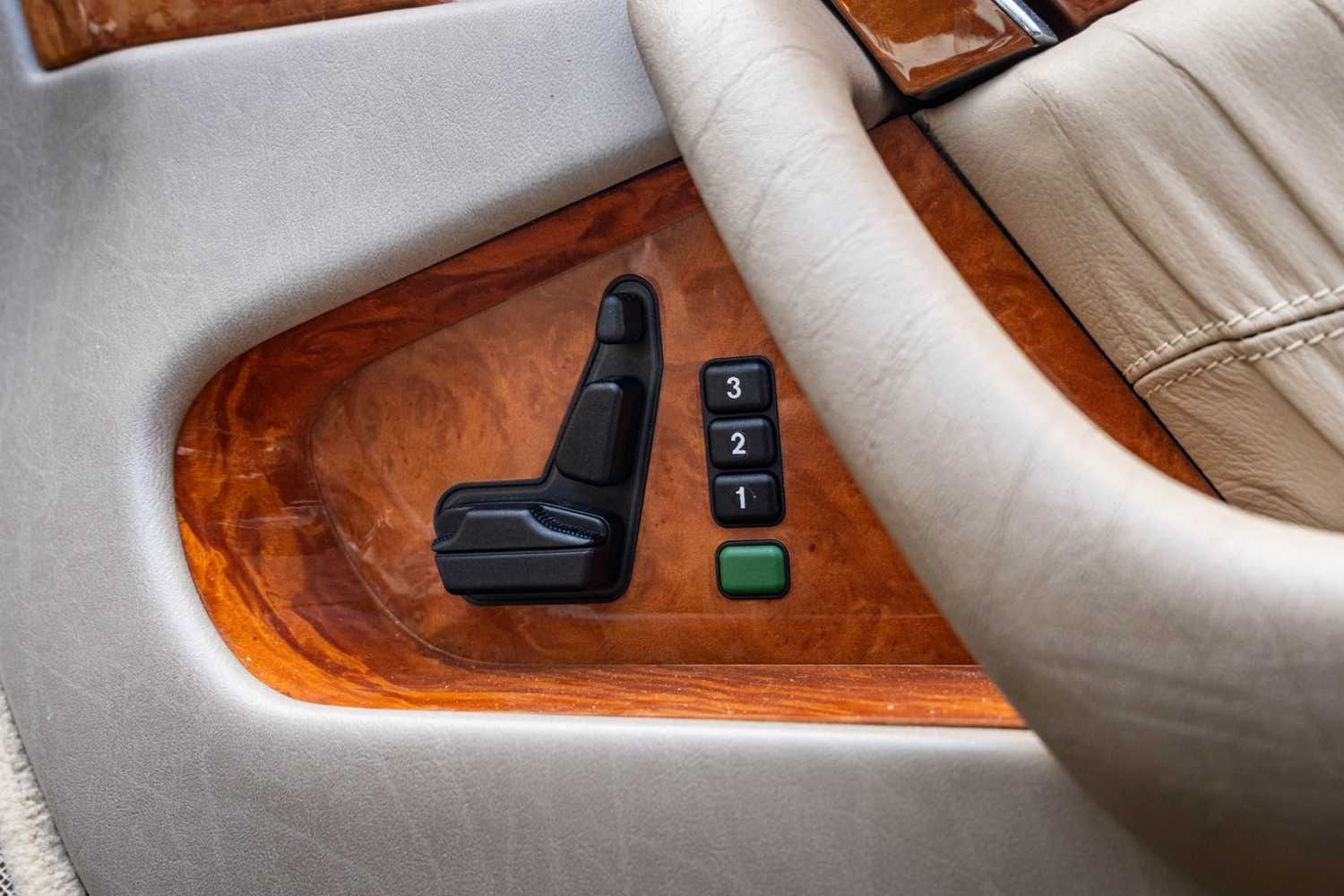 Used Mercedes-Benz CL 1997 for sale - 76553923: Photo 44