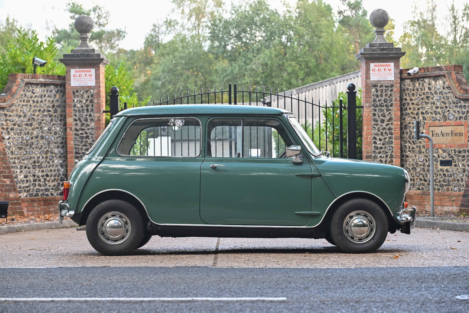 Used Austin Mini 1966 for sale - 76422154: Photo 13