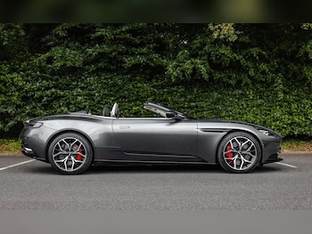 Used Aston Martin DB11 2018 for sale - 78970585: Photo