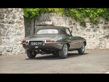 Used Jaguar E-Type 1963 for sale - 75054572: Photo