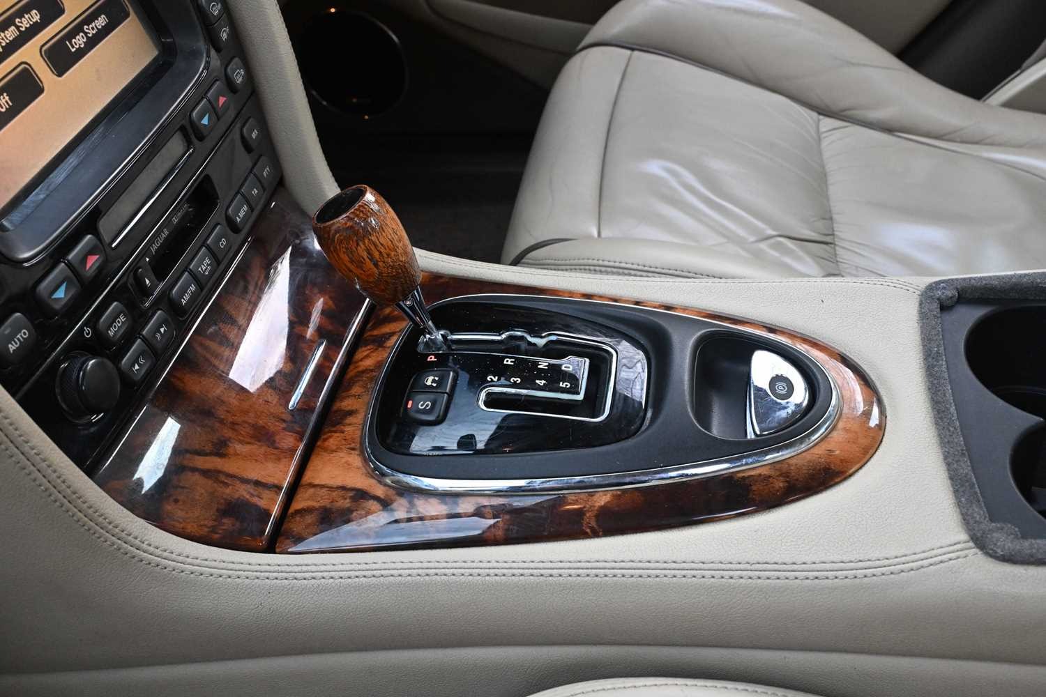 Used Jaguar XJ 2006 for sale - 76565027: Photo 27