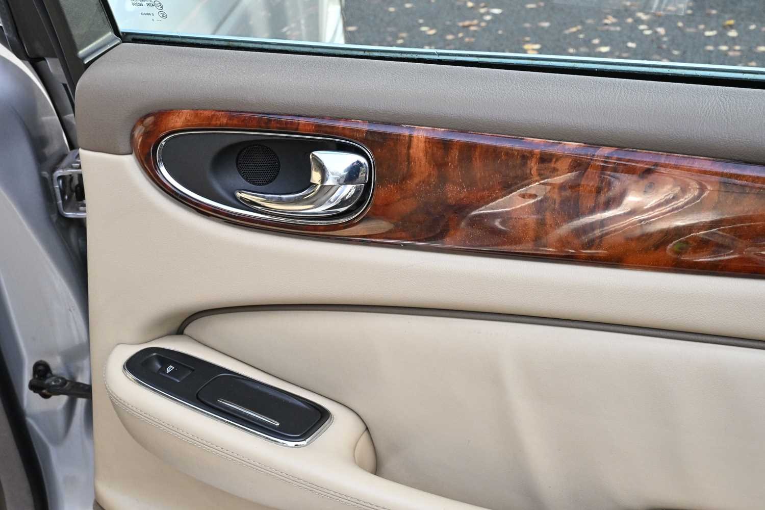 Used Jaguar XJ 2006 for sale - 76565027: Photo 39