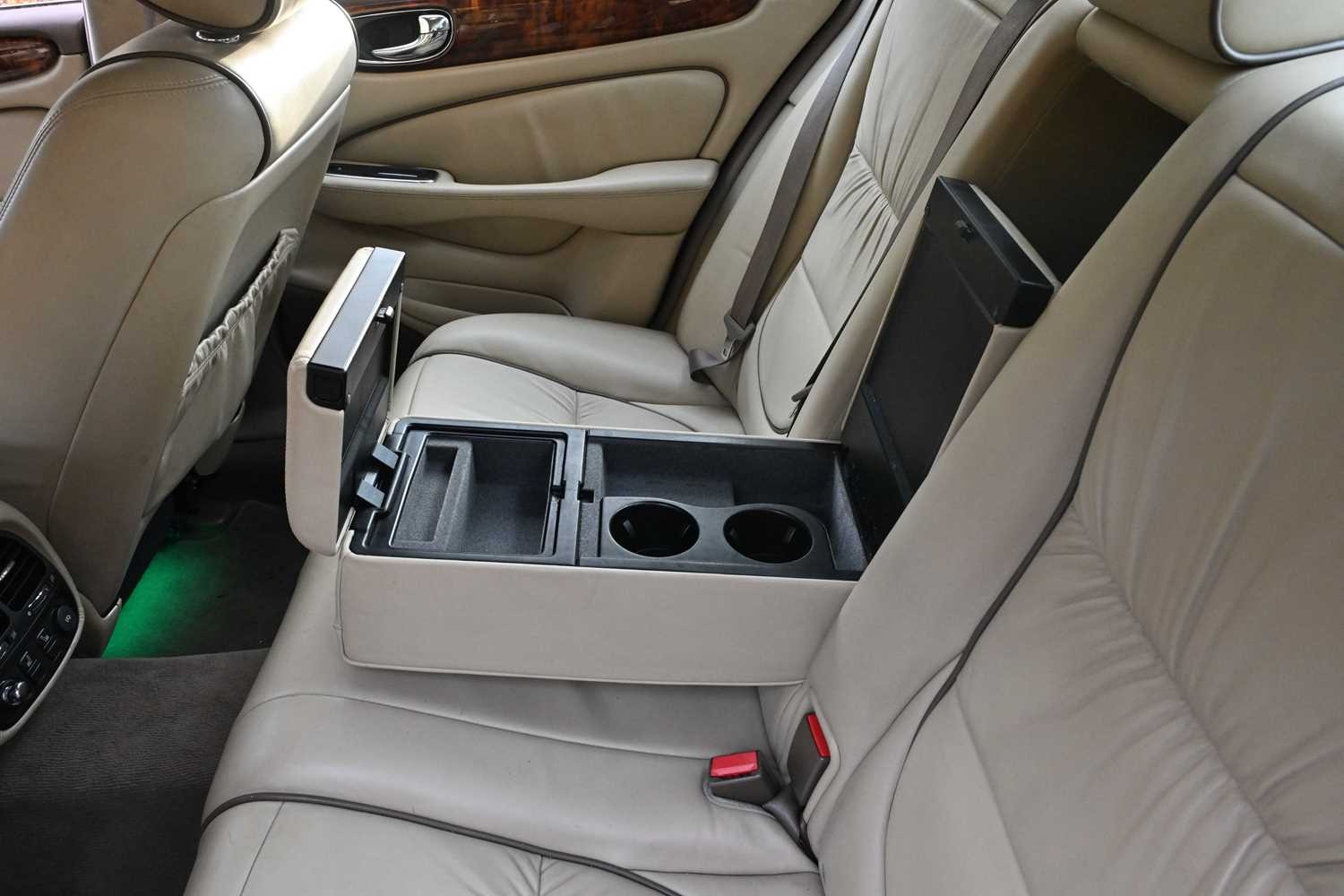 Used Jaguar XJ 2006 for sale - 76565027: Photo 43