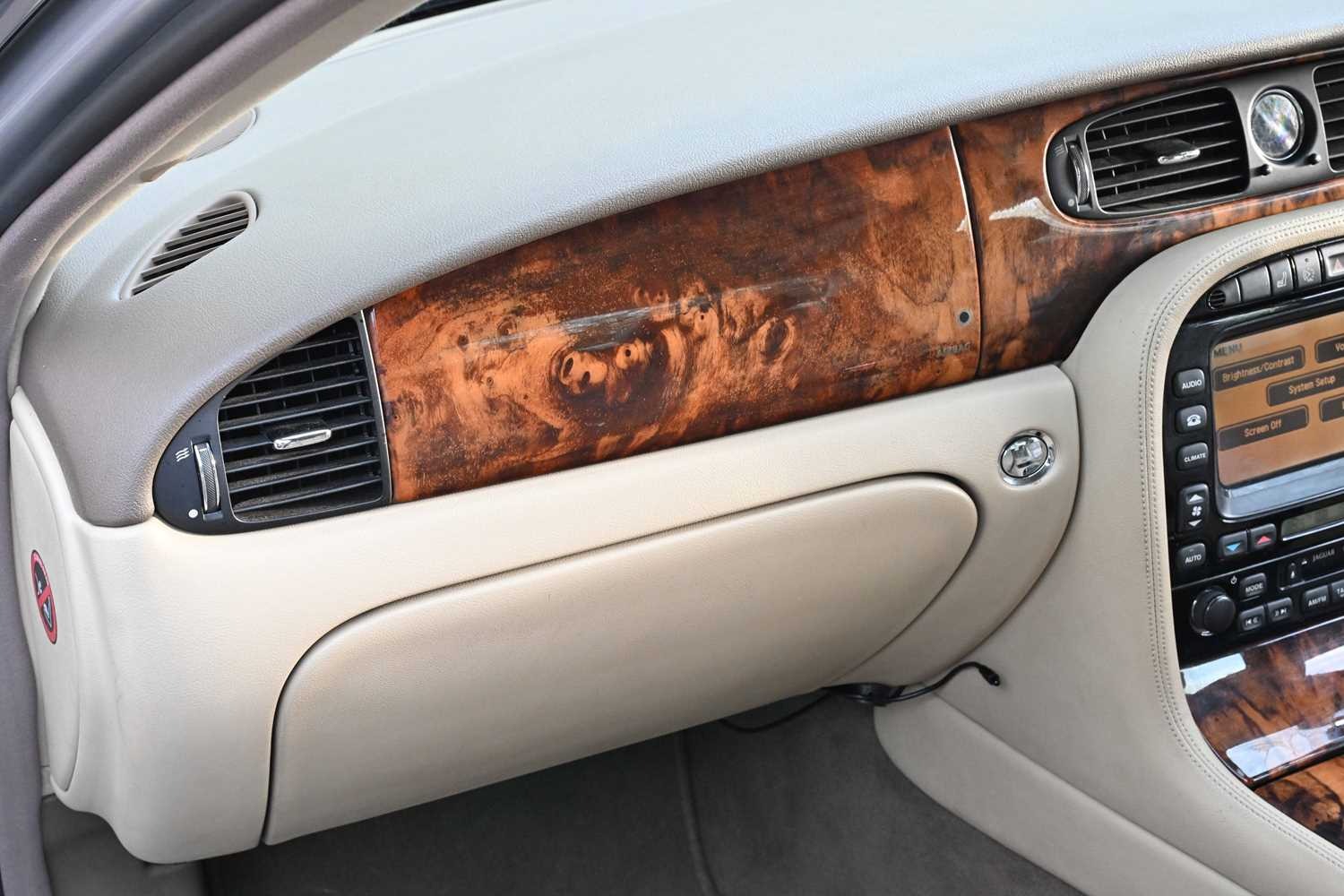 Used Jaguar XJ 2006 for sale - 76565027: Photo 44