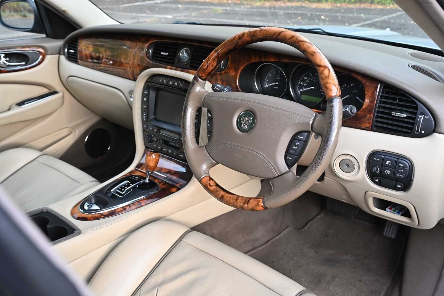 Used Jaguar XJ 2006 for sale - 76565027: Photo 47