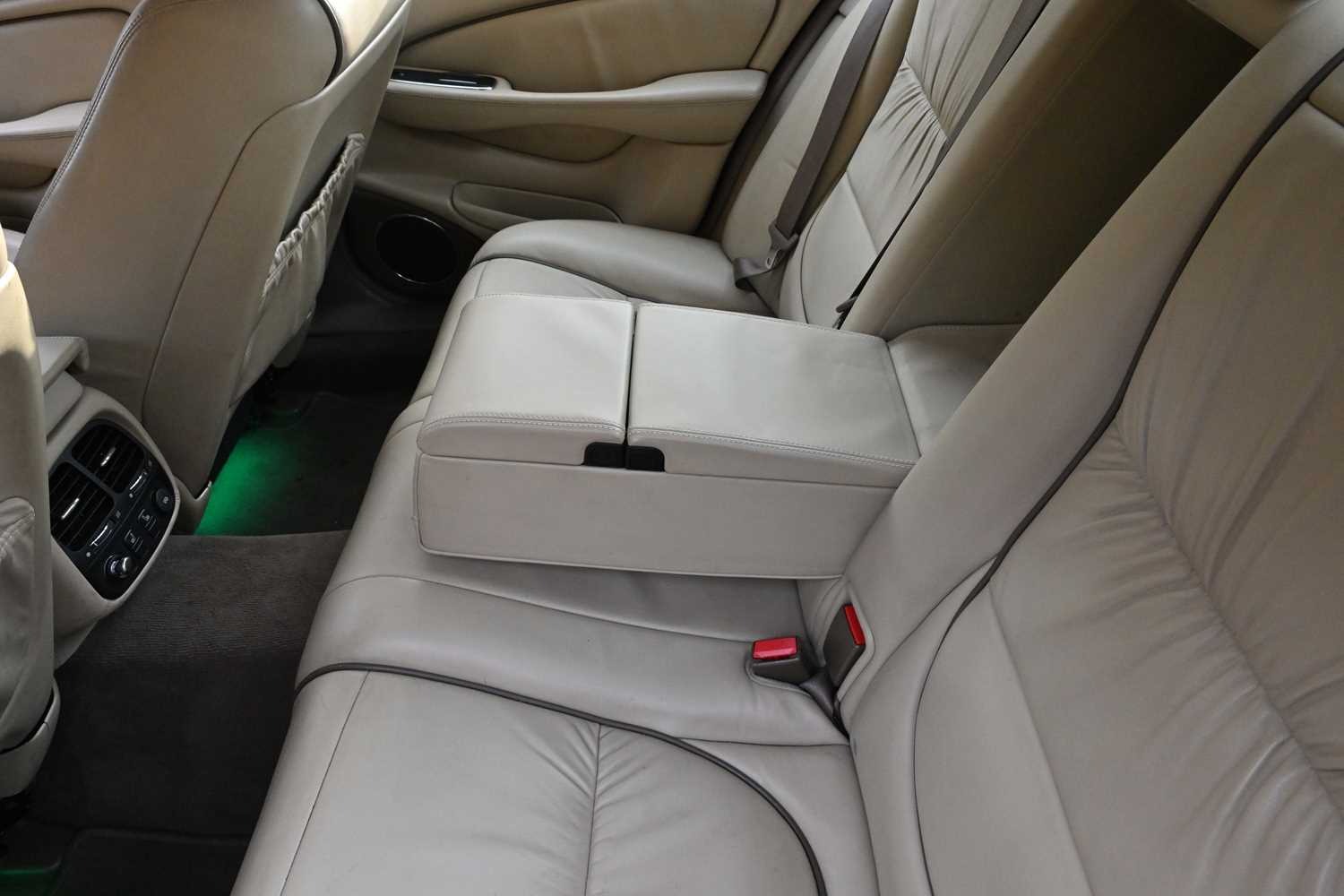 Used Jaguar XJ 2006 for sale - 76565027: Photo 53