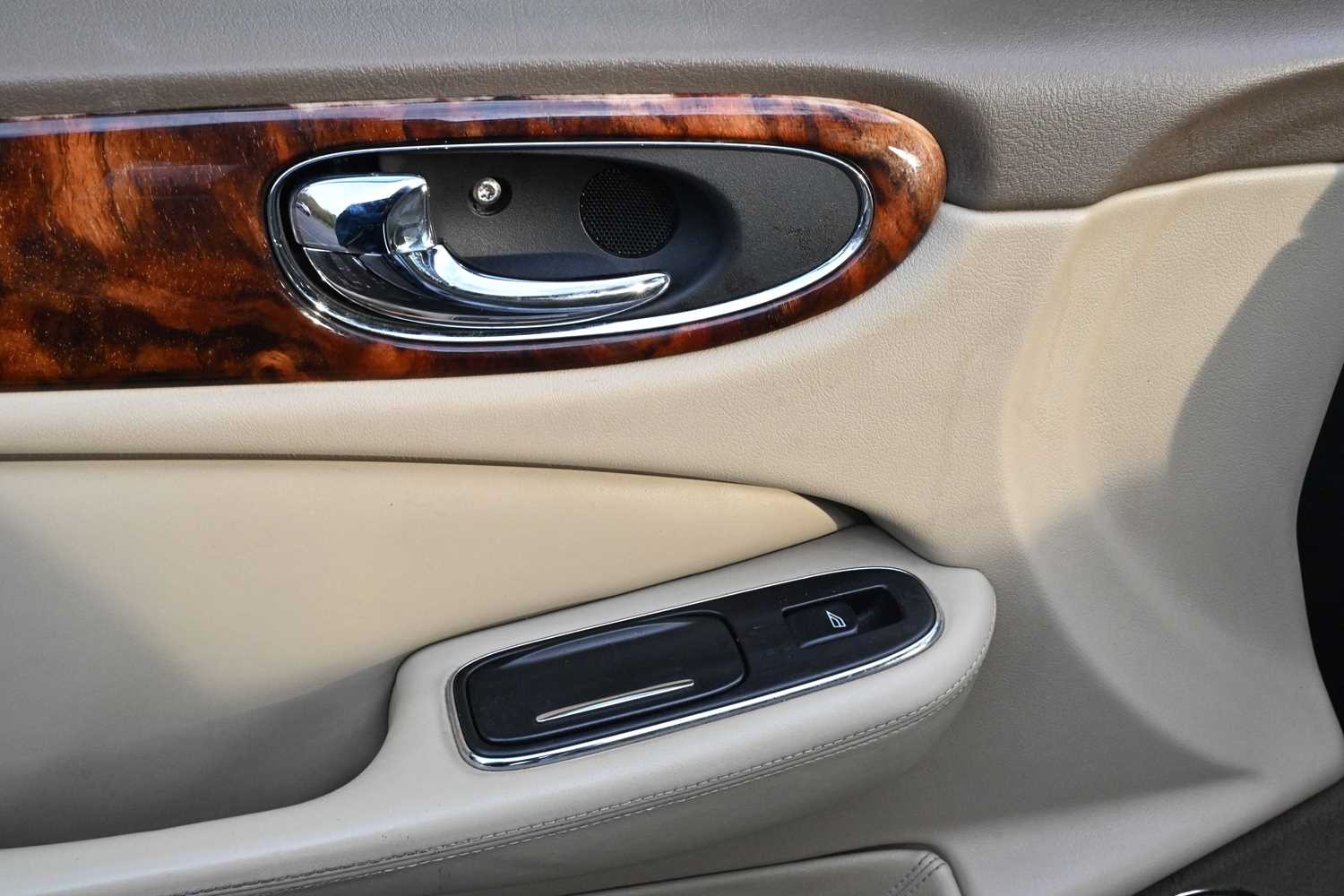 Used Jaguar XJ 2006 for sale - 76565027: Photo 59