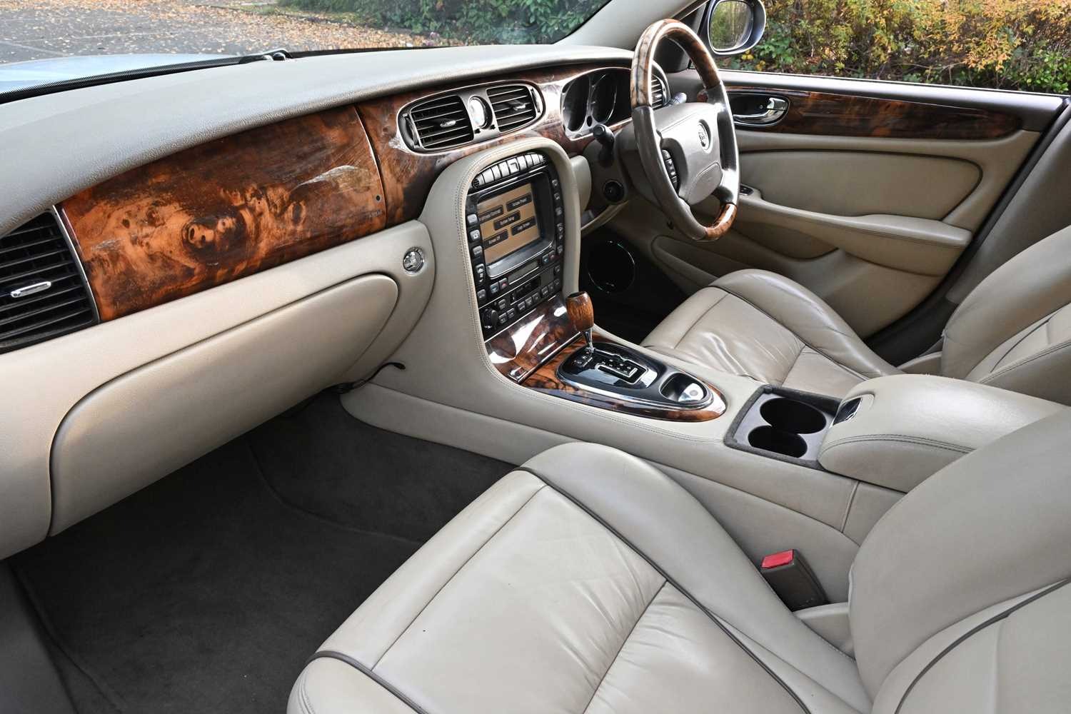 Used Jaguar XJ 2006 for sale - 76565027: Photo 61