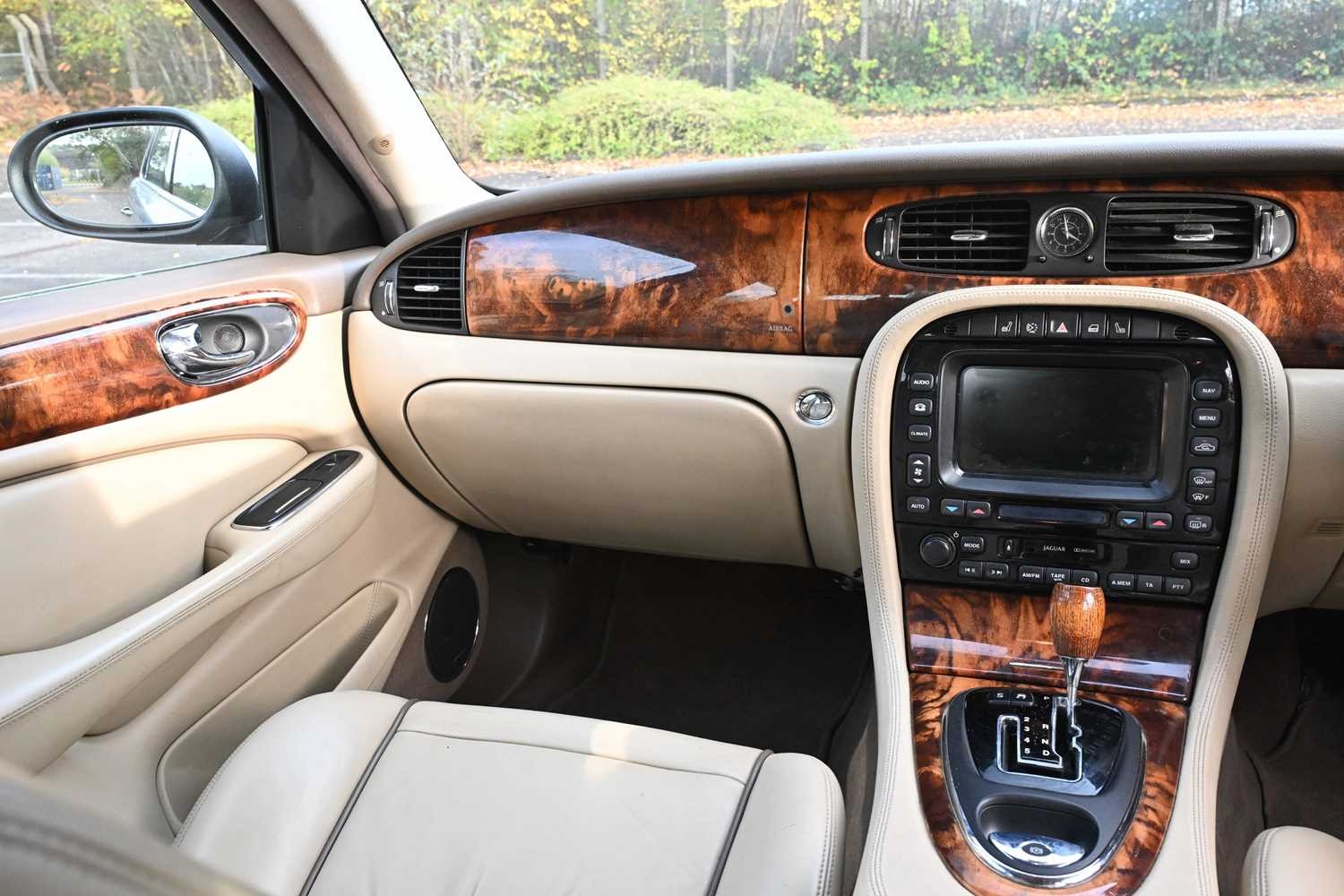 Used Jaguar XJ 2006 for sale - 76565027: Photo 62