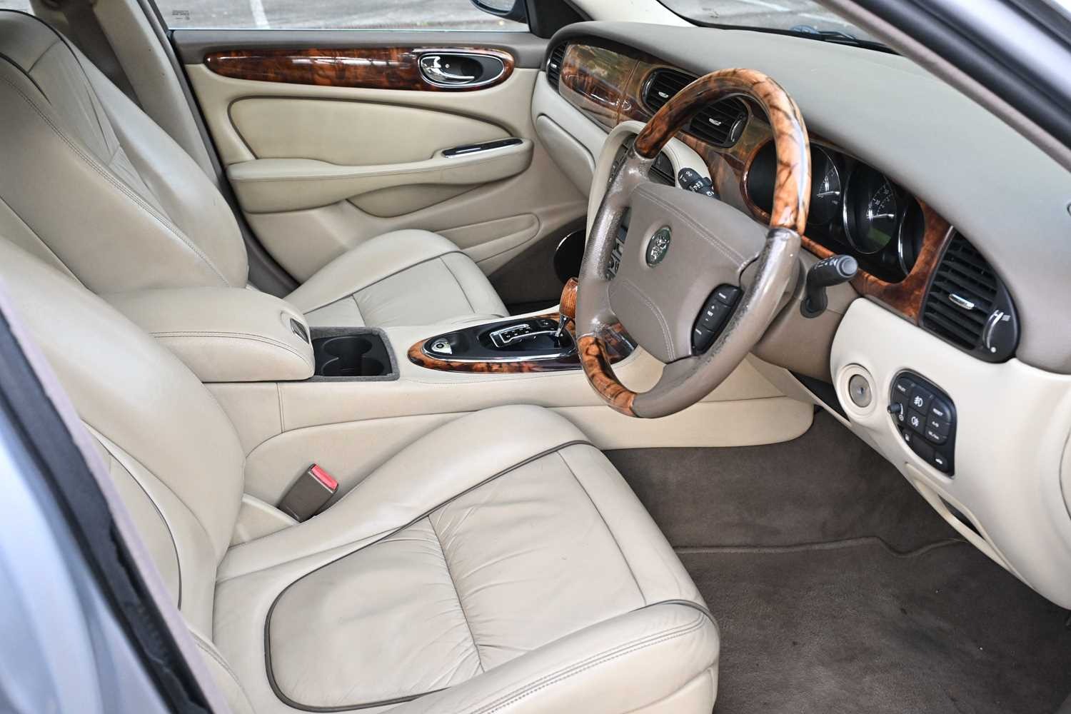 Used Jaguar XJ 2006 for sale - 76565027: Photo 64