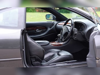 Used Aston Martin DB7 2001 for sale - 78340499: Photo