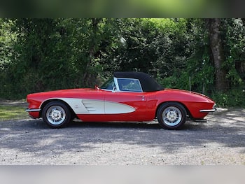 Used Chevrolet Corvette 1961 for sale - 79616884: Photo
