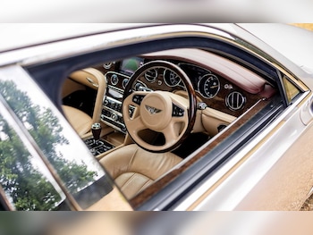 Used Bentley Mulsanne 2011 for sale - 75713504: Photo
