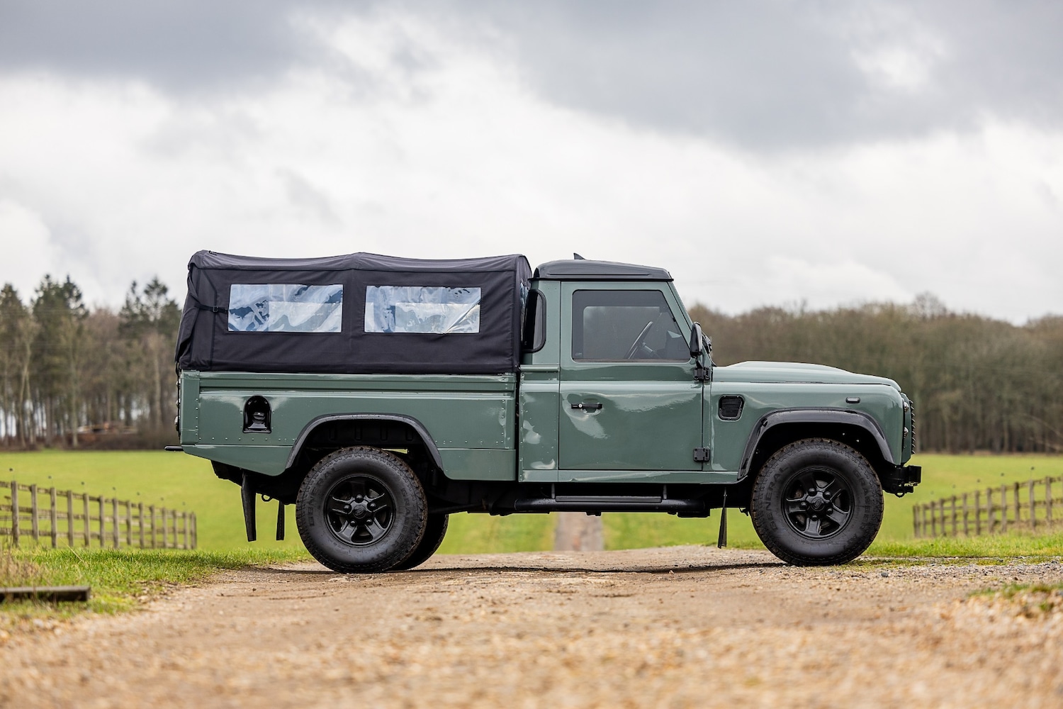 Used Land Rover Defender 2015 for sale - 77445748: Photo 9