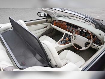 Used Jaguar XK8 1998 for sale - 79379381: Photo