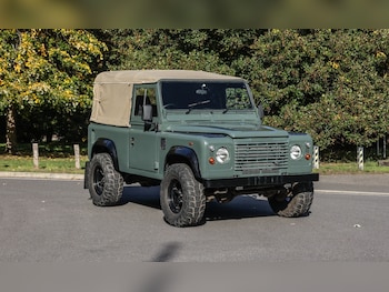 Land Rover - Defender