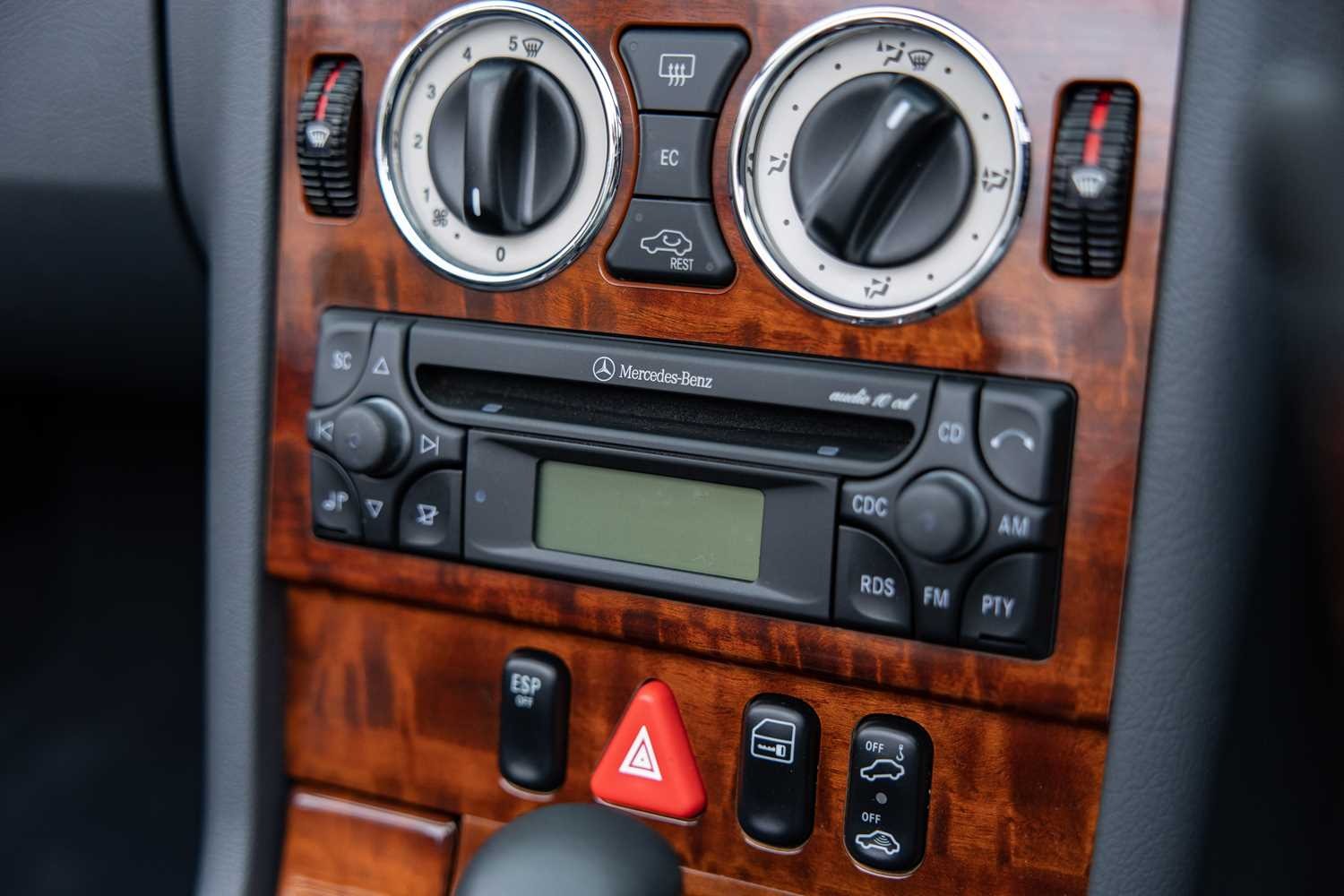 Used Mercedes-Benz SLK 2000 for sale - 76557136: Photo 28