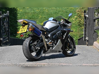Used Yamaha R1 2002 for sale - bike-78411632: Photo