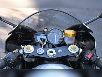 Used Yamaha R1 2002 for sale - bike-78411632: Photo