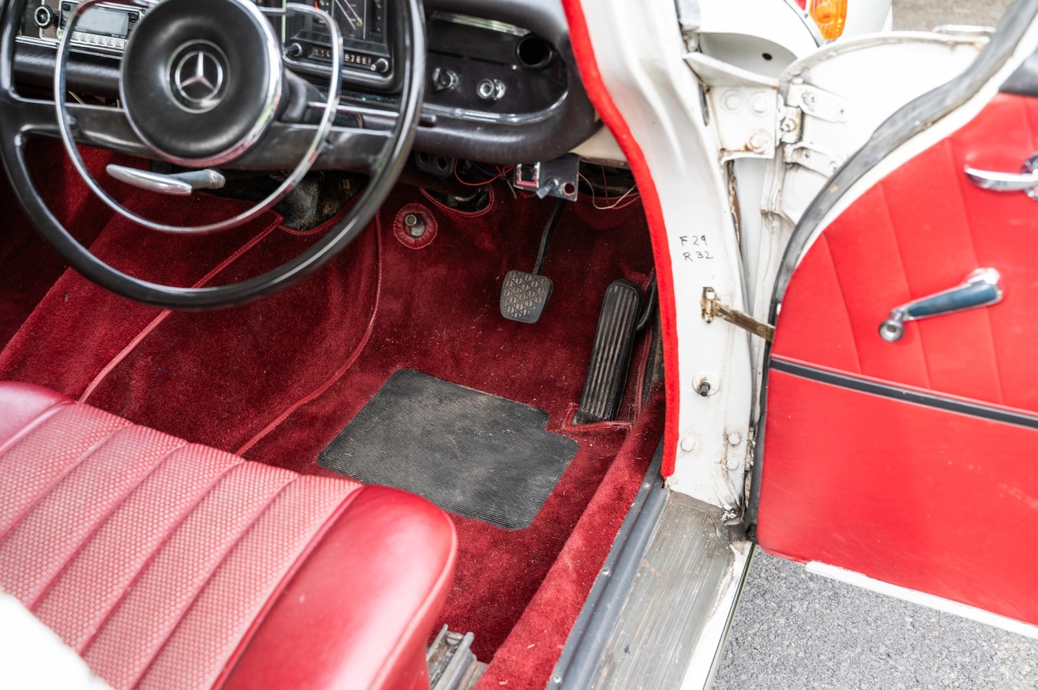 Used Mercedes-Benz 190 1965 for sale - 76493622: Photo 23