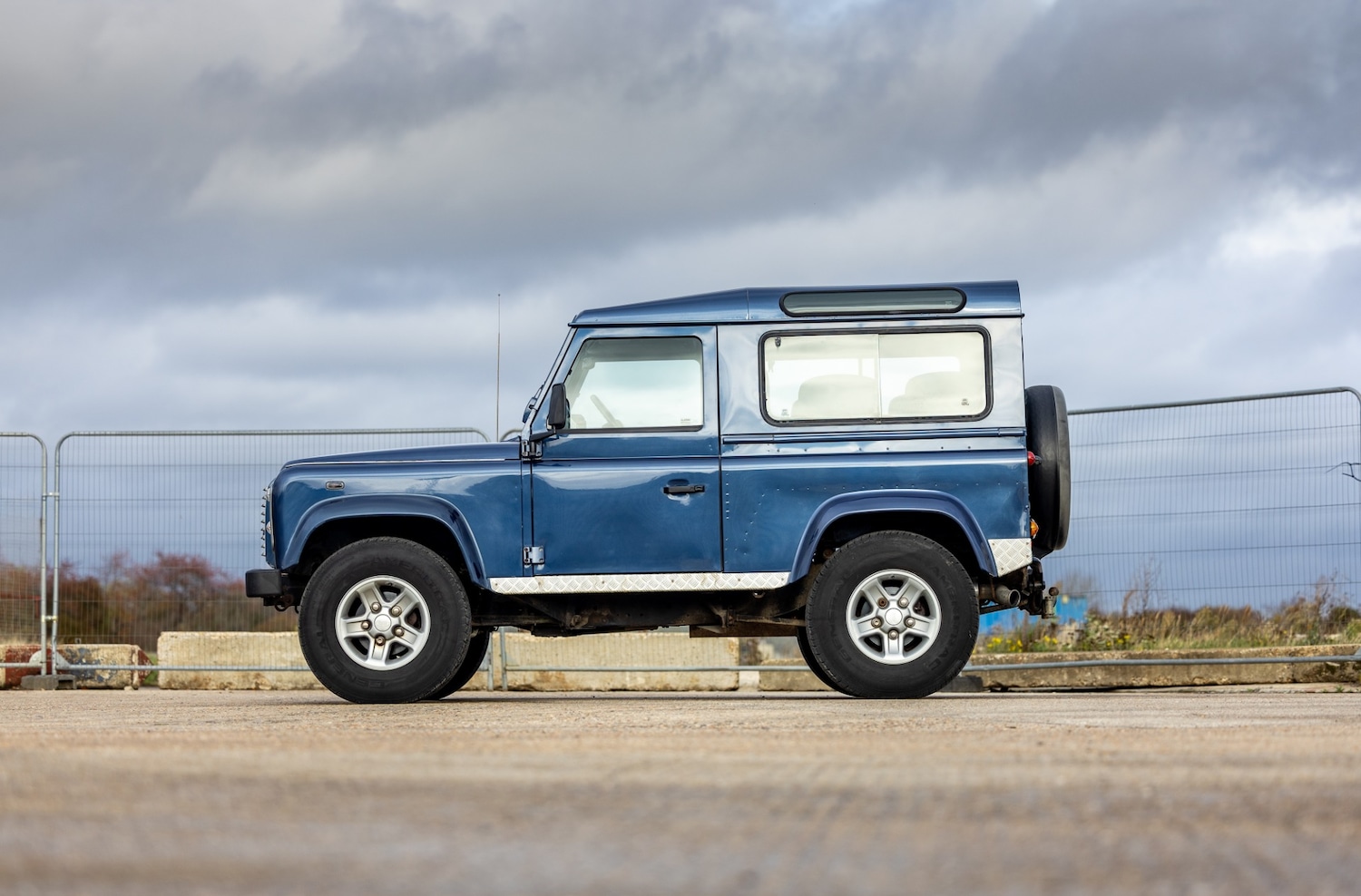 Used Land Rover Defender 2004 for sale - 76488473: Photo 14