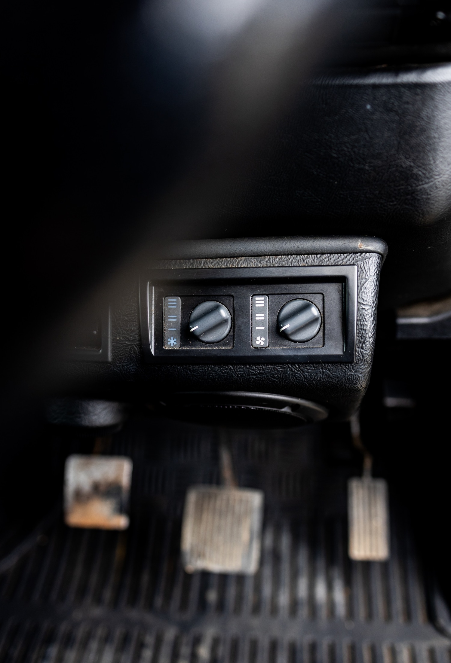 Used Land Rover Defender 2004 for sale - 76488473: Photo 25