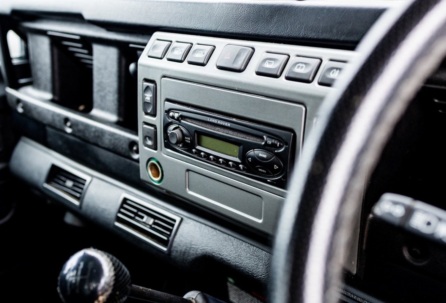 Used Land Rover Defender 2004 for sale - 76488473: Photo 30