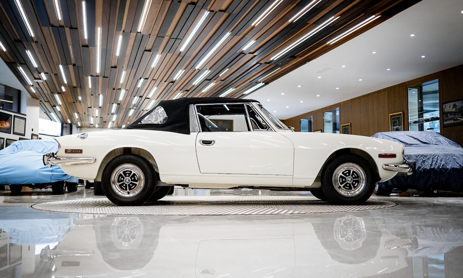 Used Triumph Stag 1971 for sale - 77446730: Photo 2