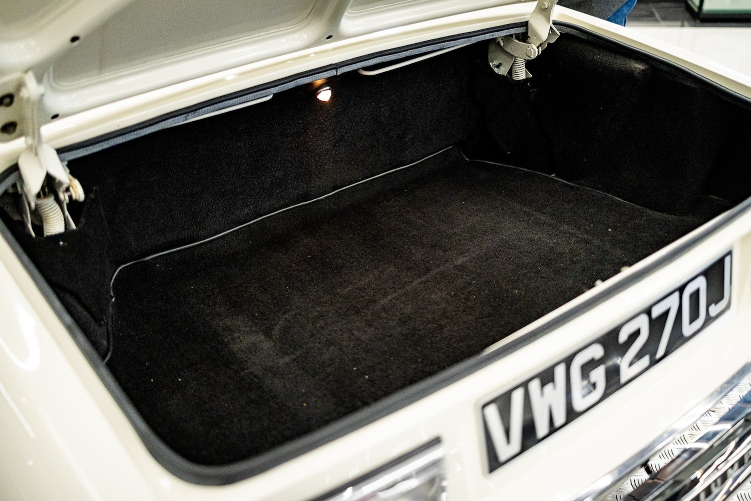 Used Triumph Stag 1971 for sale - 77446730: Photo 33