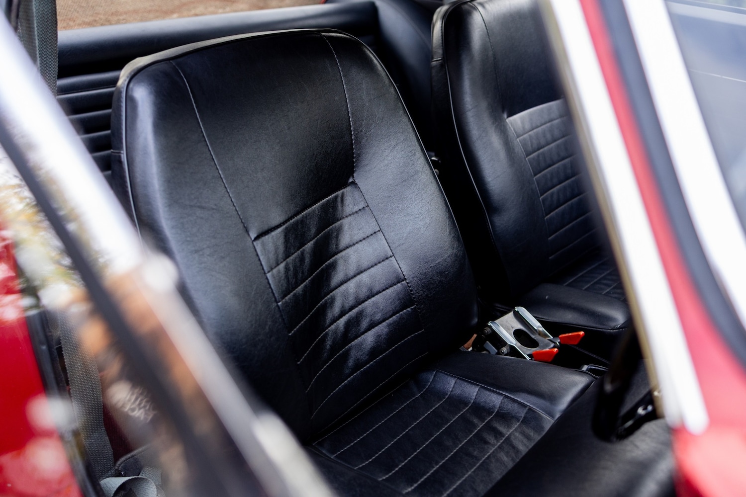 Used Volvo P1800 1934 for sale - 76422450: Photo 18