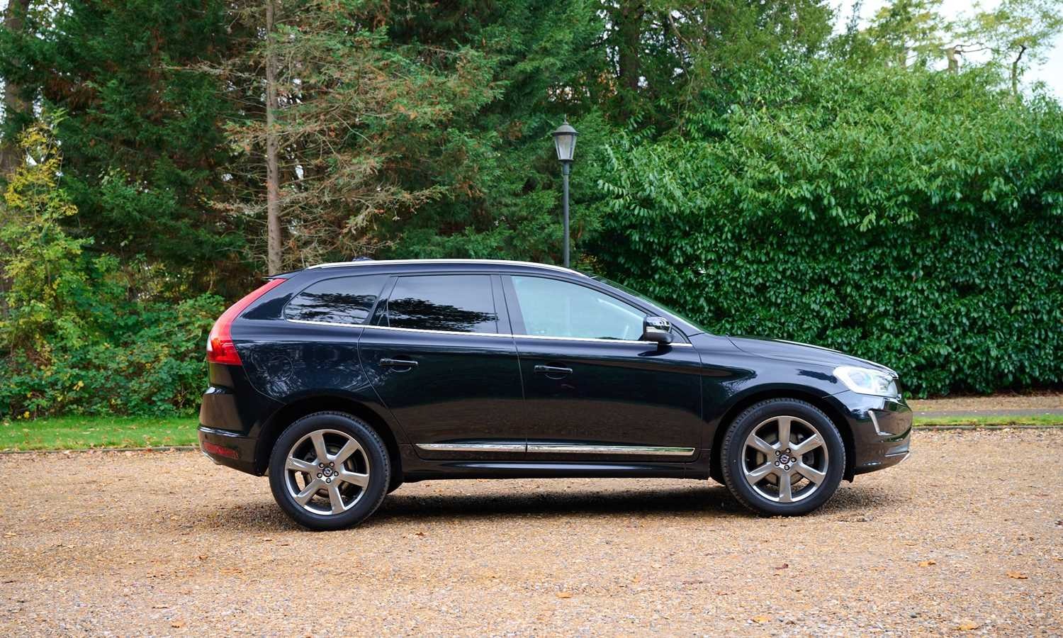 Used Volvo XC60 2025 for sale - 76556705: Photo 2