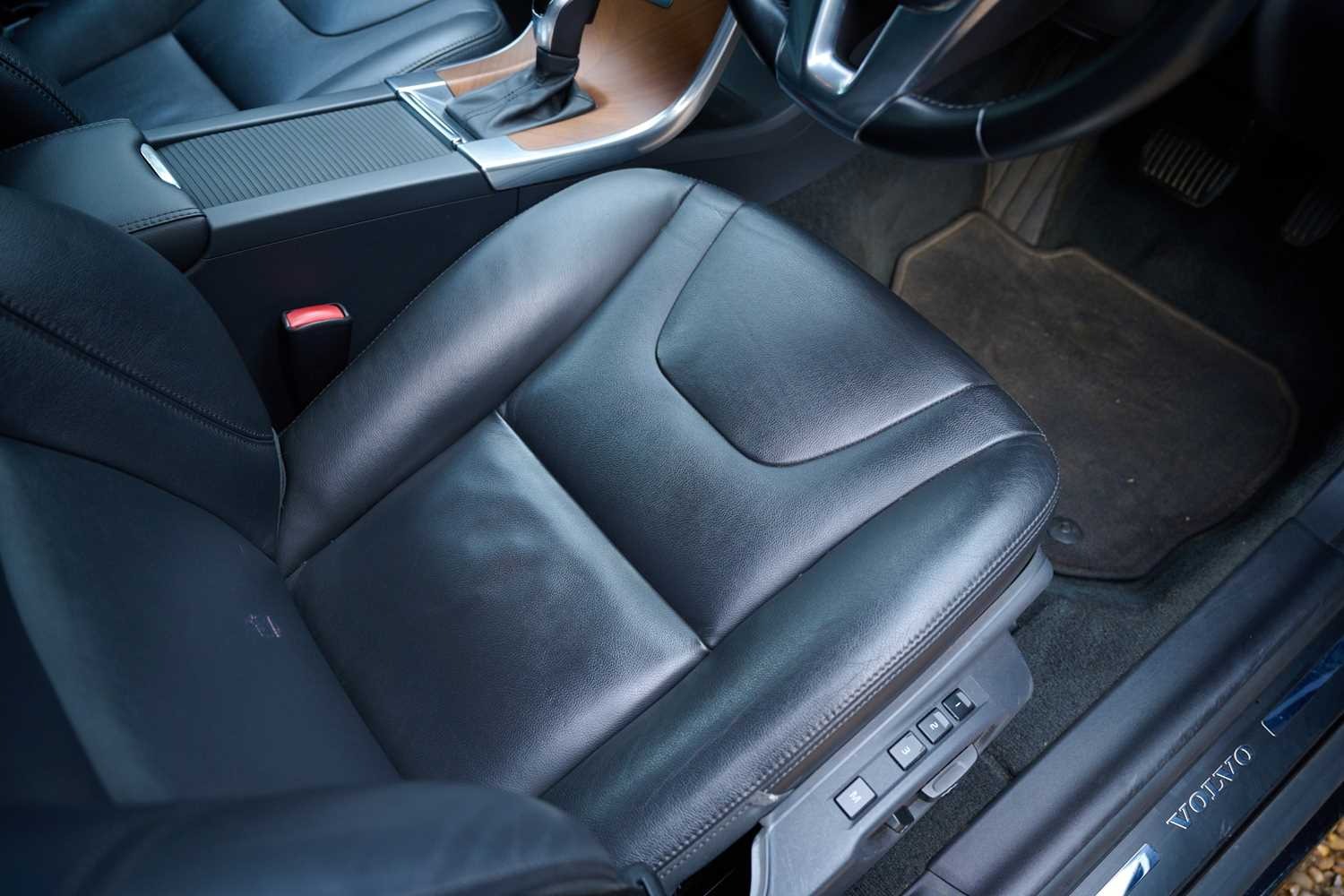 Used Volvo XC60 2025 for sale - 76556705: Photo 40