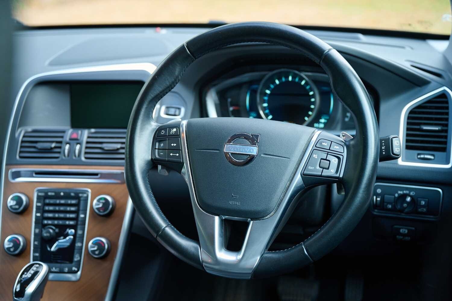 Used Volvo XC60 2025 for sale - 76556705: Photo 42